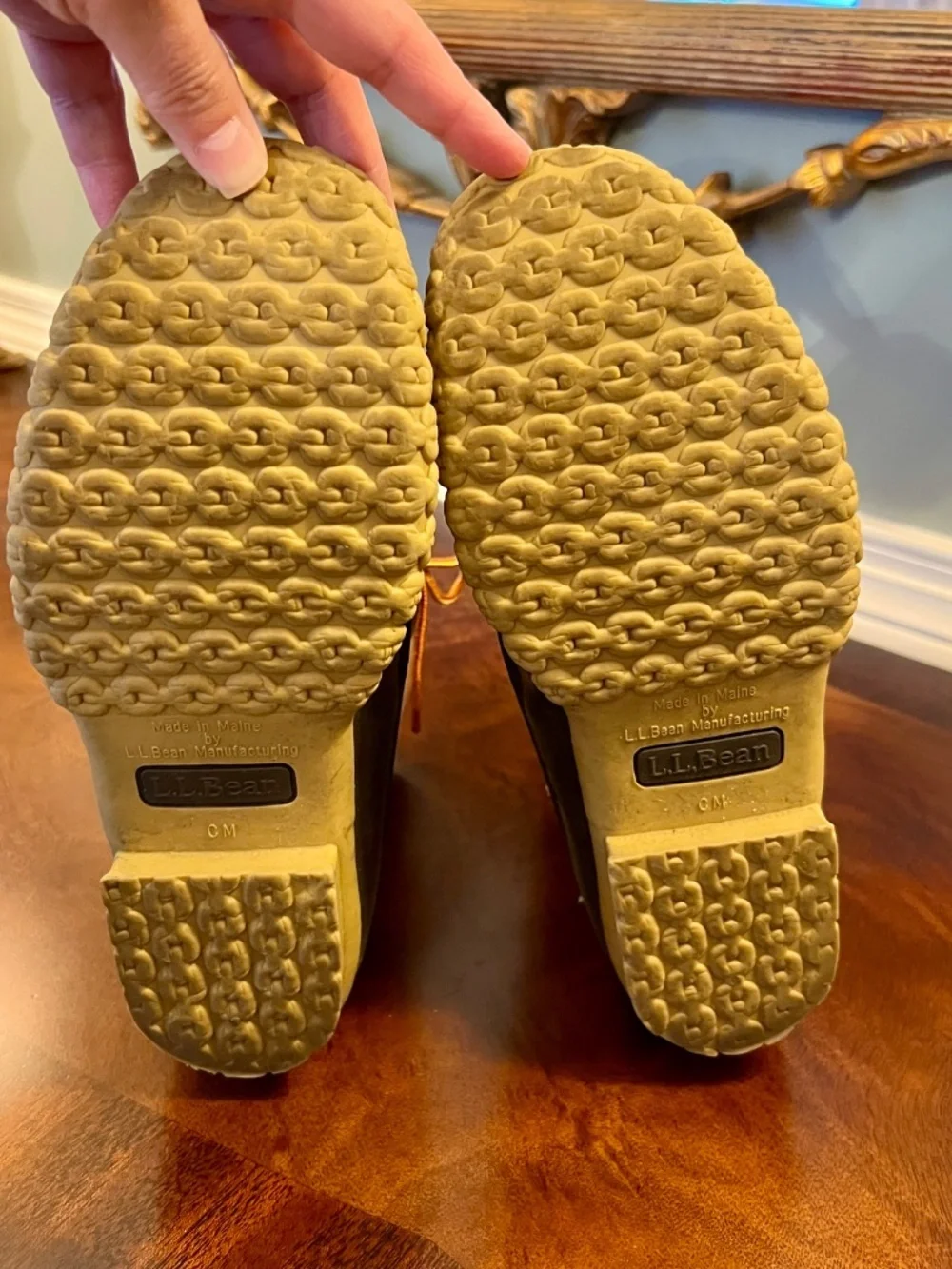 EUC Women's LL Bean 8